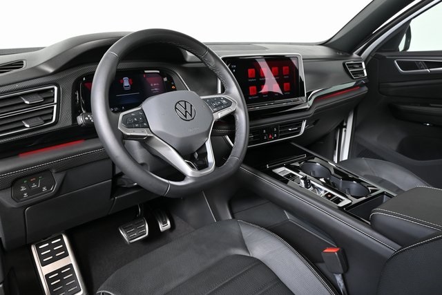 2024 Volkswagen Atlas Cross Sport SEL R-Line photo 3