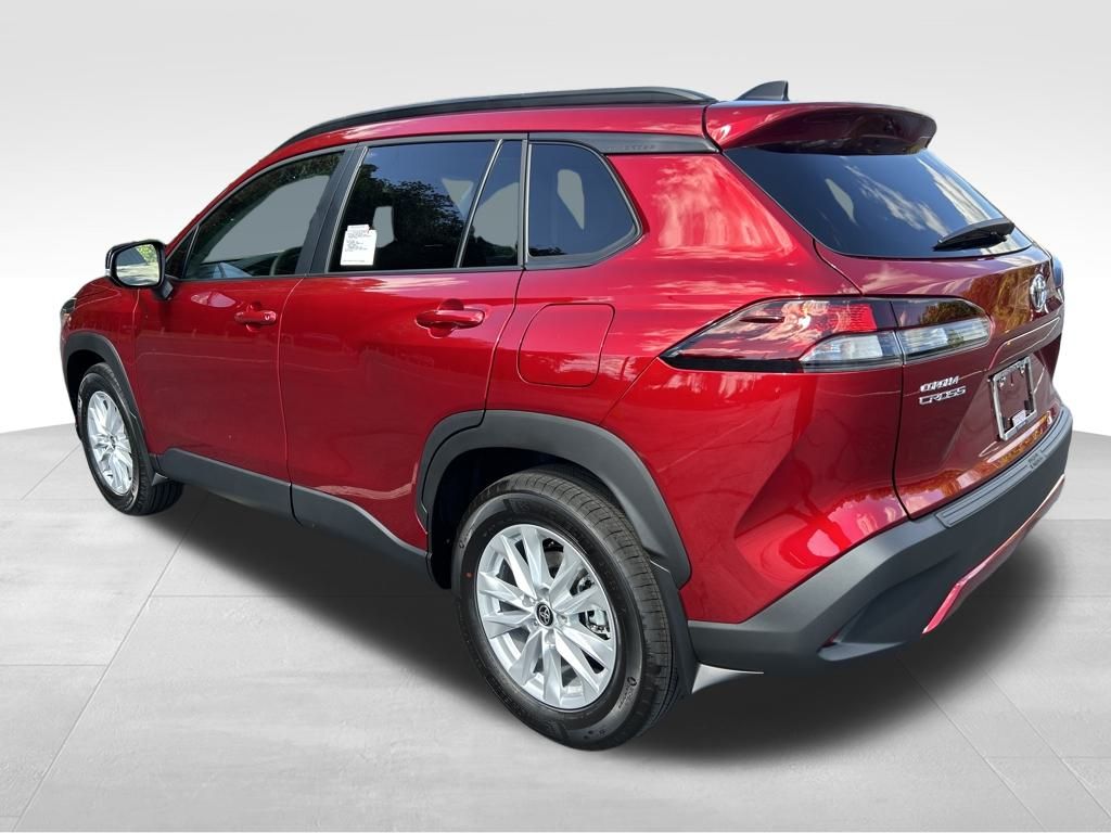 2026 Toyota Corolla Cross LE photo 3