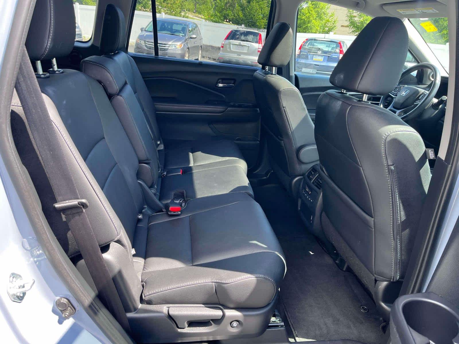 2022 Honda Pilot SE photo 15