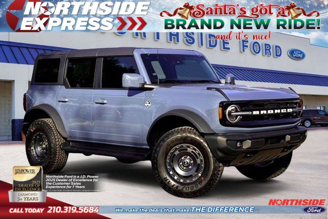 2025 Ford Bronco 4-Door Outer Banks's photo