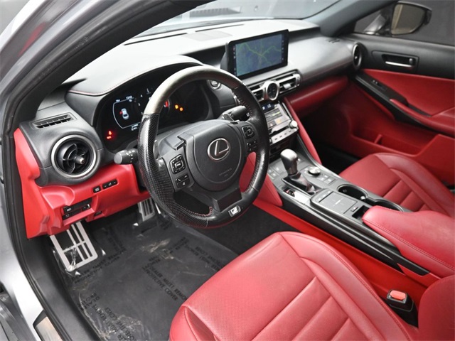 2021 Lexus IS 350 F SPORT photo 4