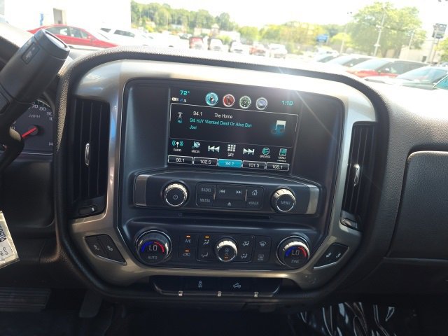 2018 Chevrolet Silverado 1500 LT photo 17