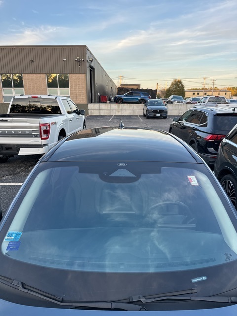 2023 Ford Mustang Mach-E Premium photo 8