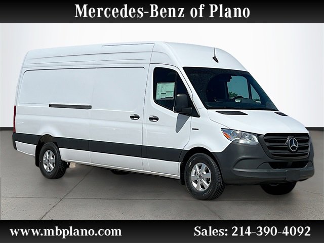 2024 Mercedes-Benz eSprinter Cargo Van Base's photo