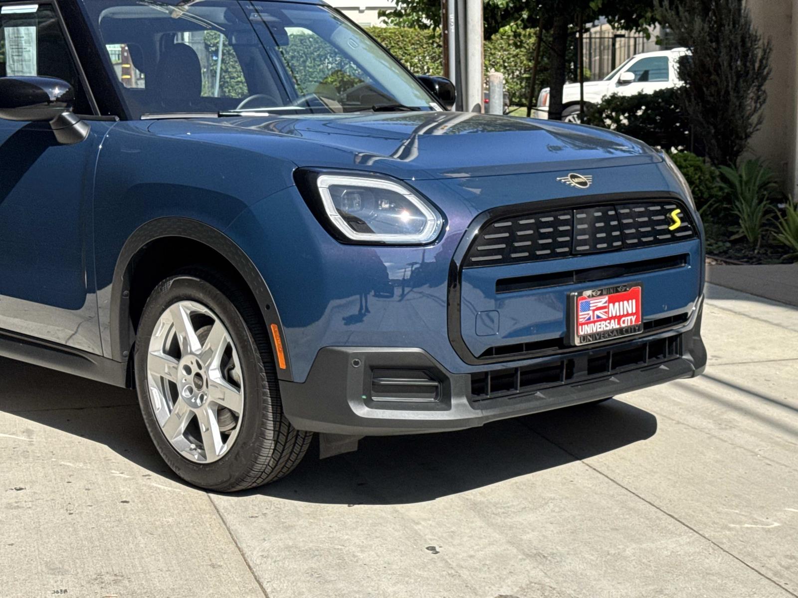 Used 2025 MINI Countryman SE with VIN WMZ53GA00S7R66279 for sale in Los Angeles, CA