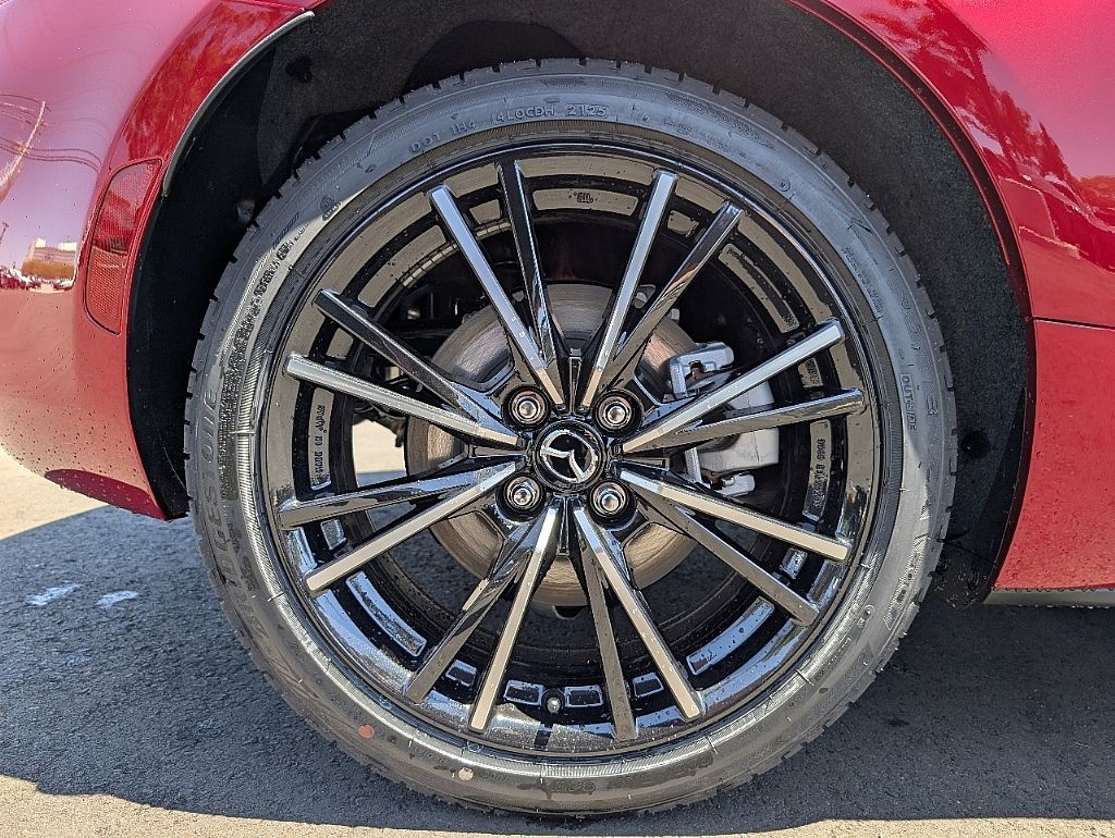 2025 Mazda MX-5 Miata Miata RF Grand Touring photo 12
