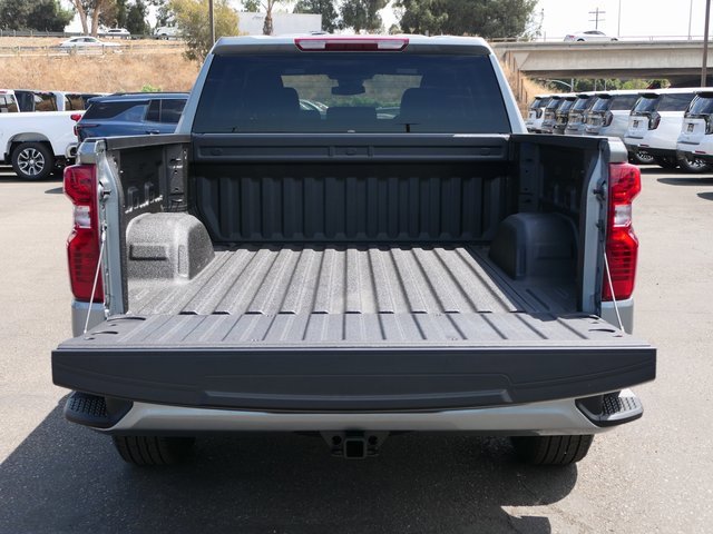 2026 Chevrolet Silverado 1500 Custom photo 5