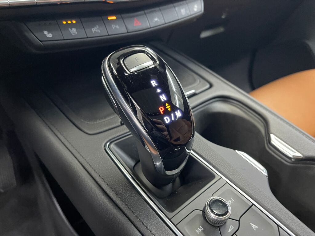 2022 Cadillac XT4 Premium Luxury photo 12