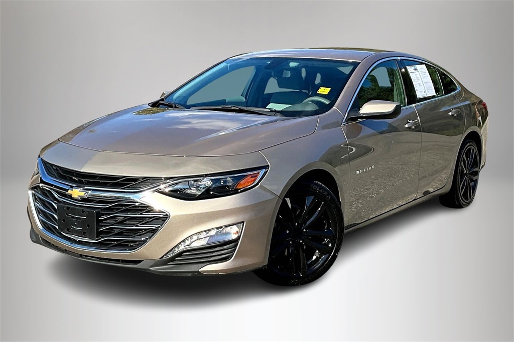 2022 Chevrolet Malibu 1LT photo 2