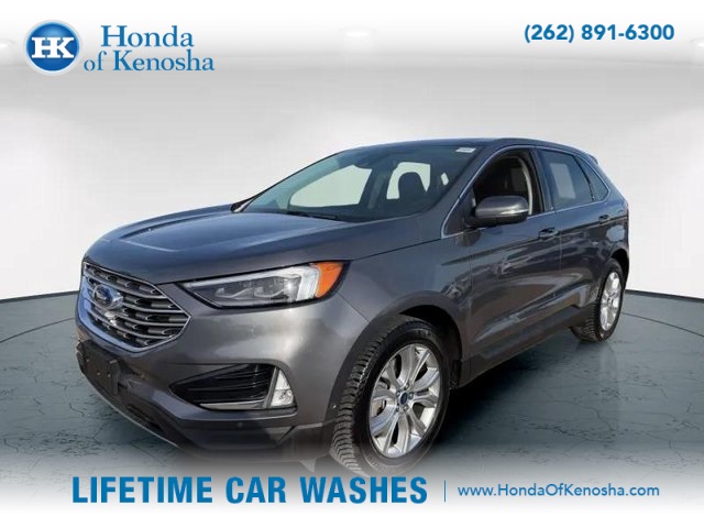 2021 Ford Edge Titanium's photo