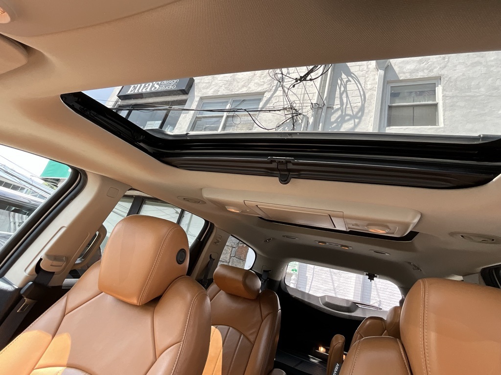 2014 Chevrolet Traverse LTZ photo 22