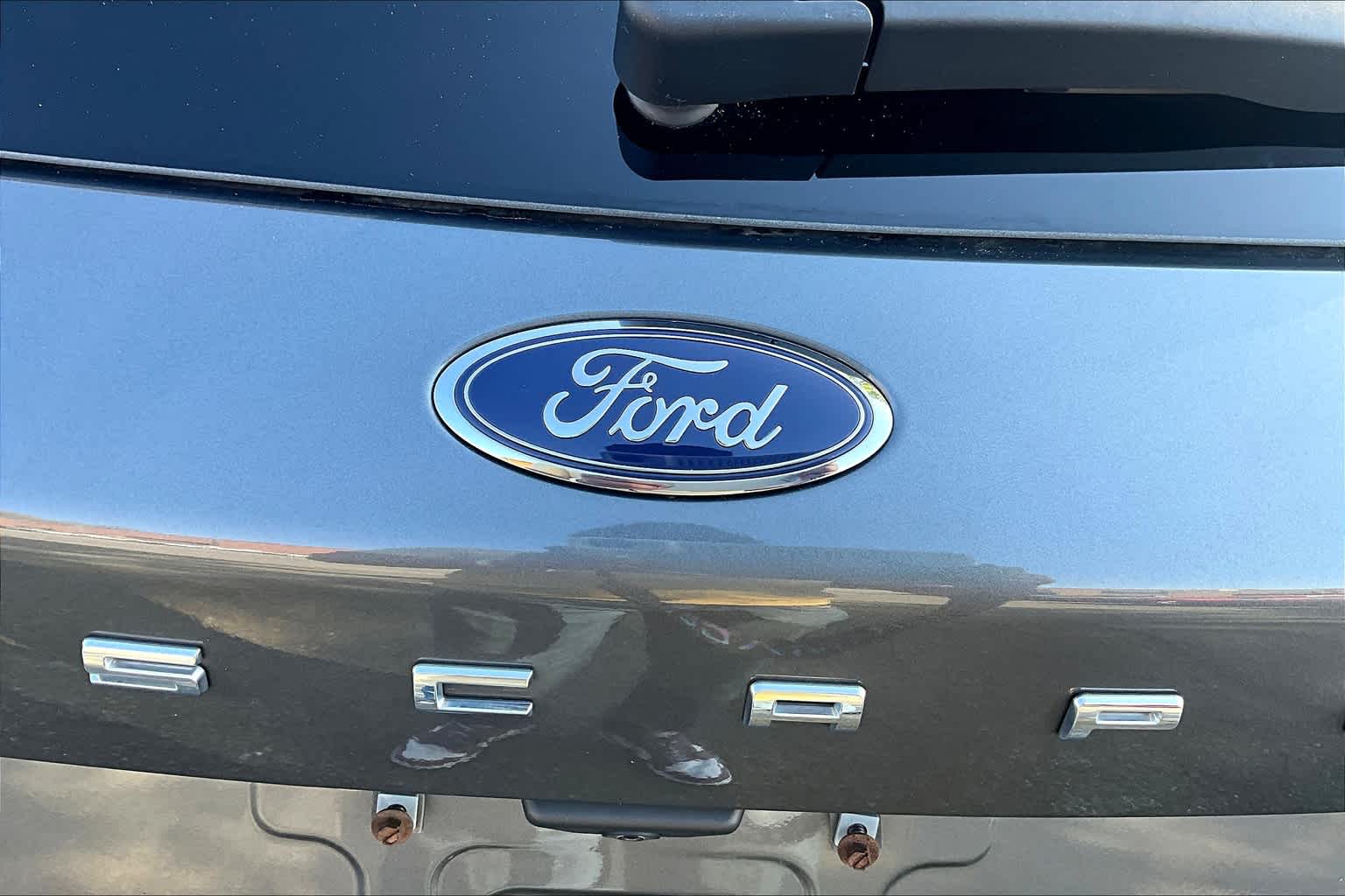2022 Ford Escape SE photo 29