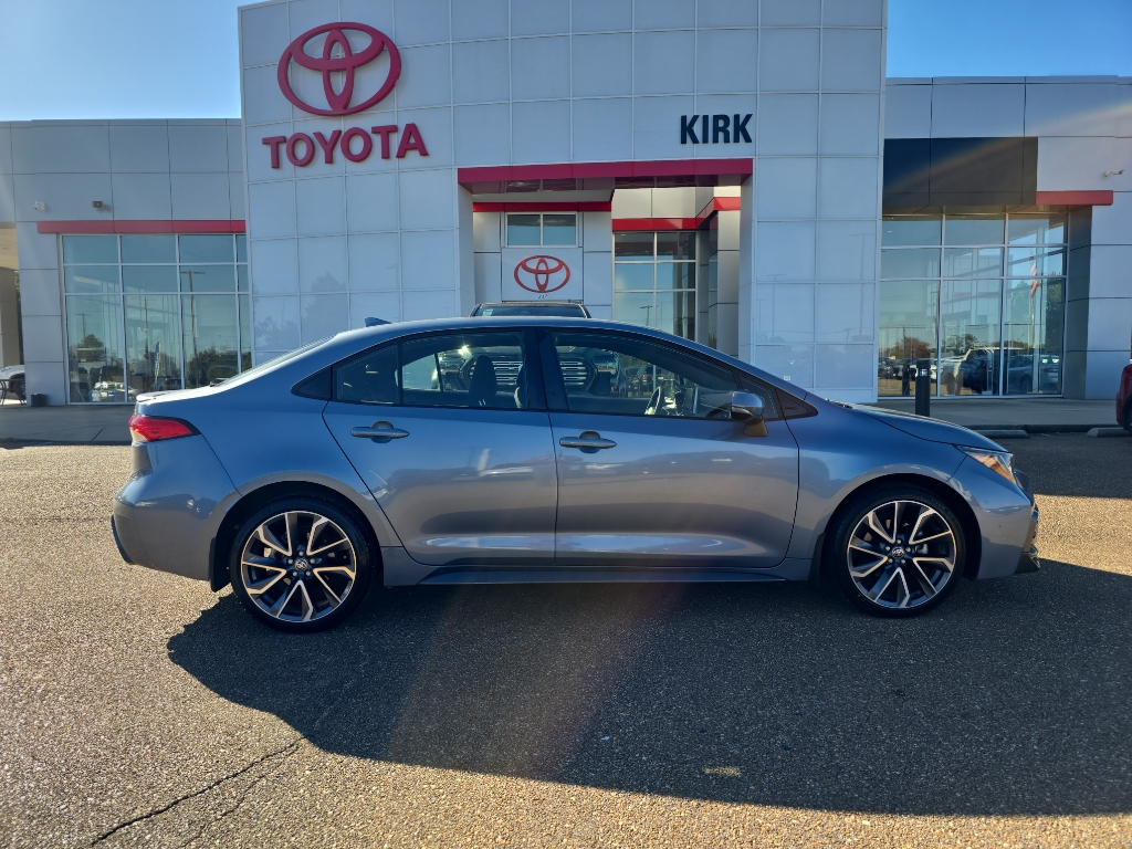 2021 Toyota Corolla SE's photo