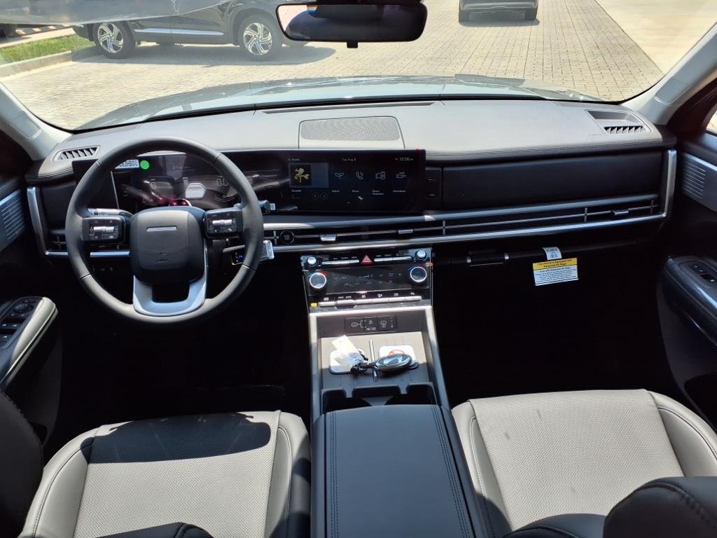 2026 Hyundai Santa Fe SEL photo 4