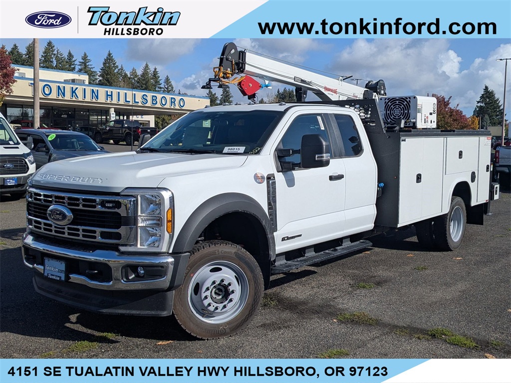 2026 Ford F-550 Super Duty Chassis Cab XL's photo