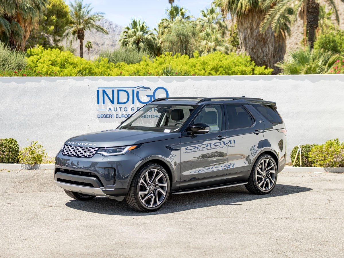 2025 Land Rover Discovery S's photo