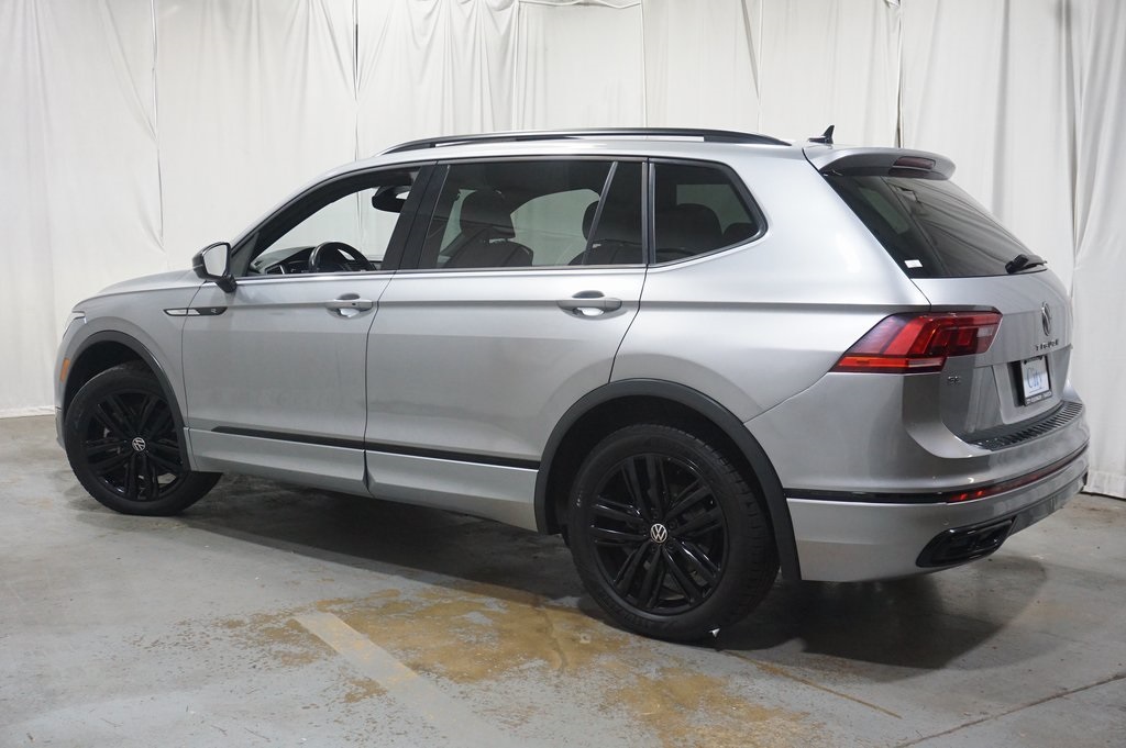 2022 Volkswagen Tiguan SE R-Line Black photo 3