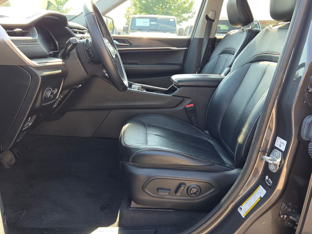 2021 Jeep Grand Cherokee Limited photo 23