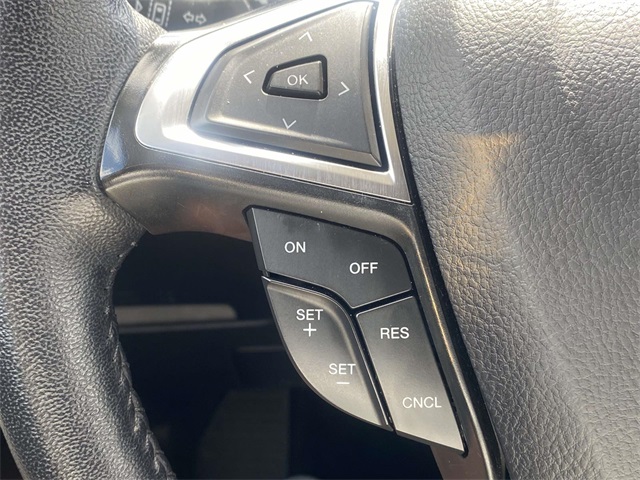 2024 Ford Edge Titanium photo 17