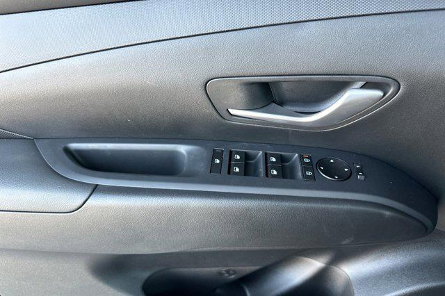 2025 Hyundai Santa Cruz SE photo 10