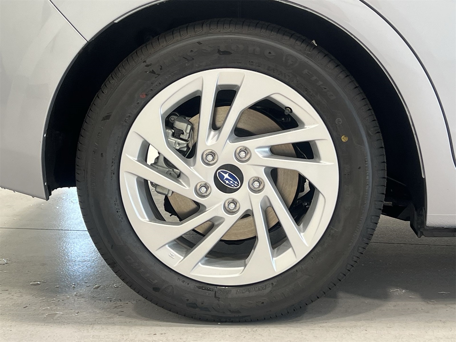 2025 Subaru Impreza Base photo 9