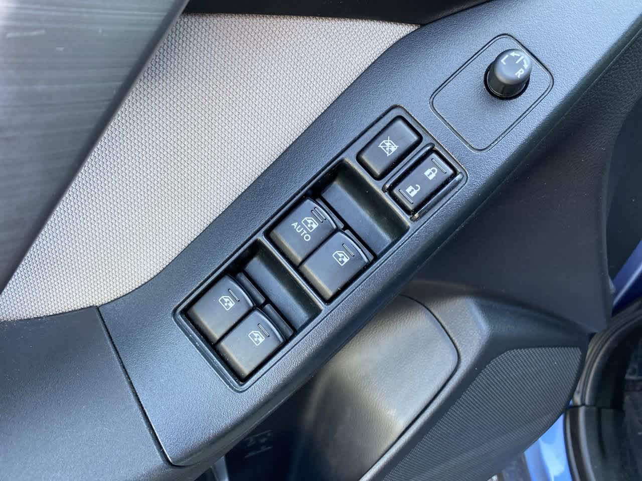 2016 Subaru Forester 2.5i photo 13