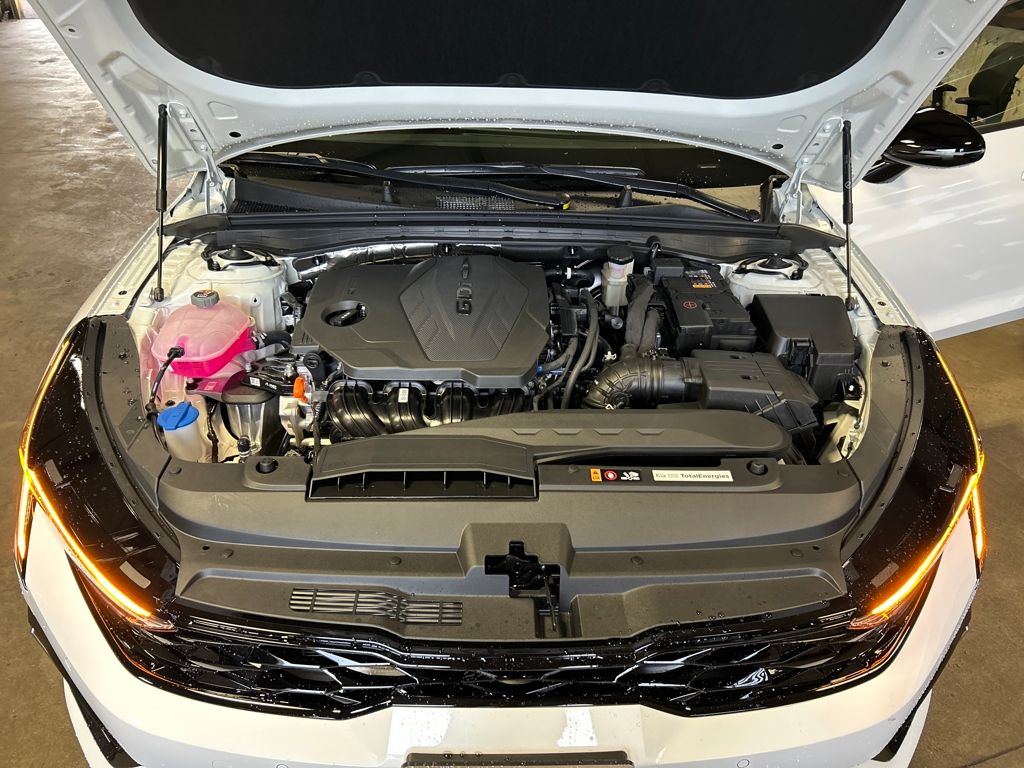 2026 Kia K5 GT-Line photo 28