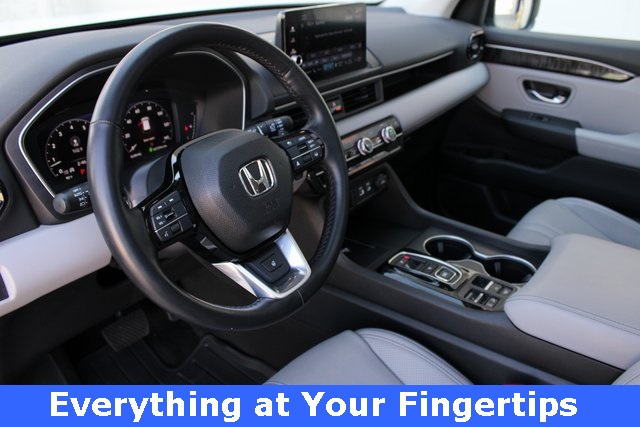 2023 Honda Pilot Elite photo 2