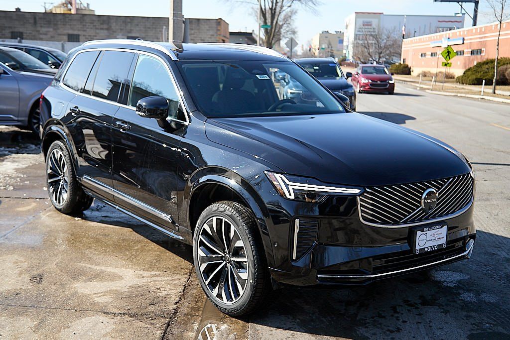 2026 VOLVO XC90 - Image 3