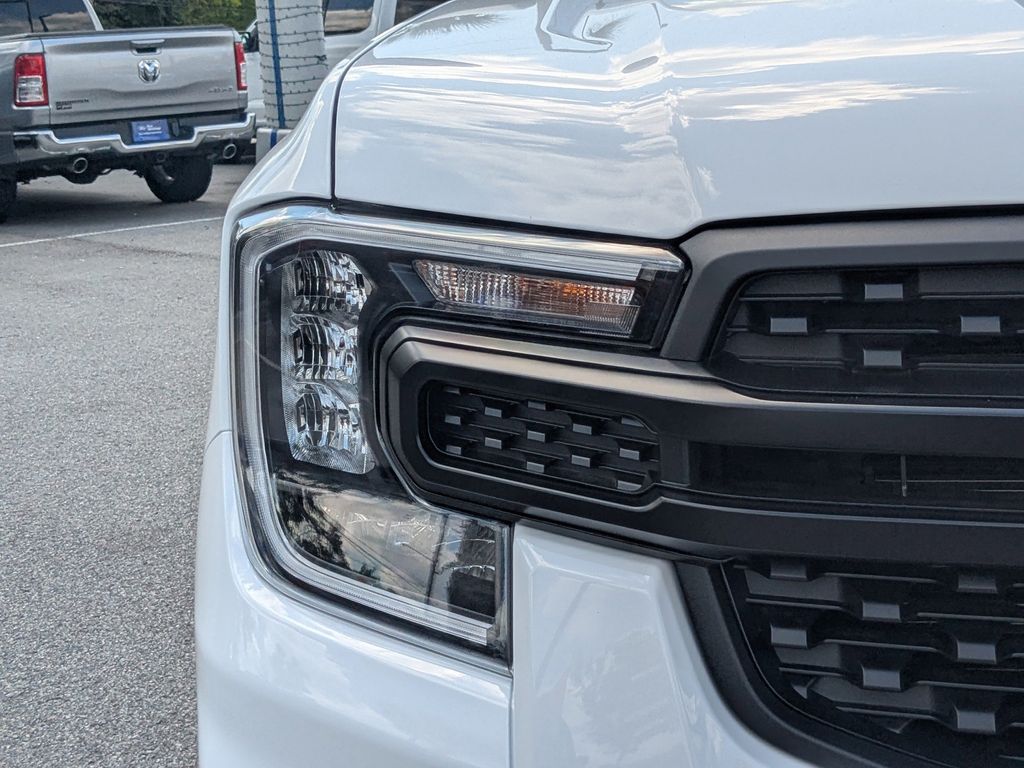 2025 Ford Ranger XL photo 9