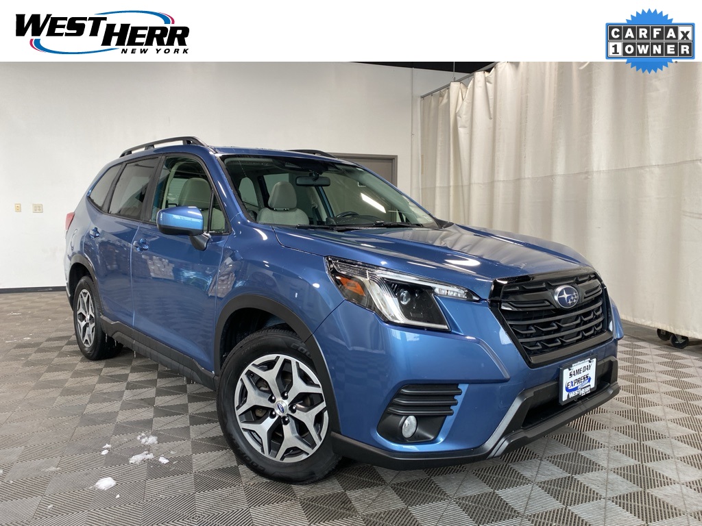 2023 Subaru Forester Premium's photo