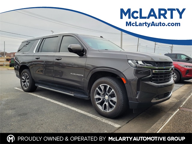 2021 Chevrolet Suburban LT's photo