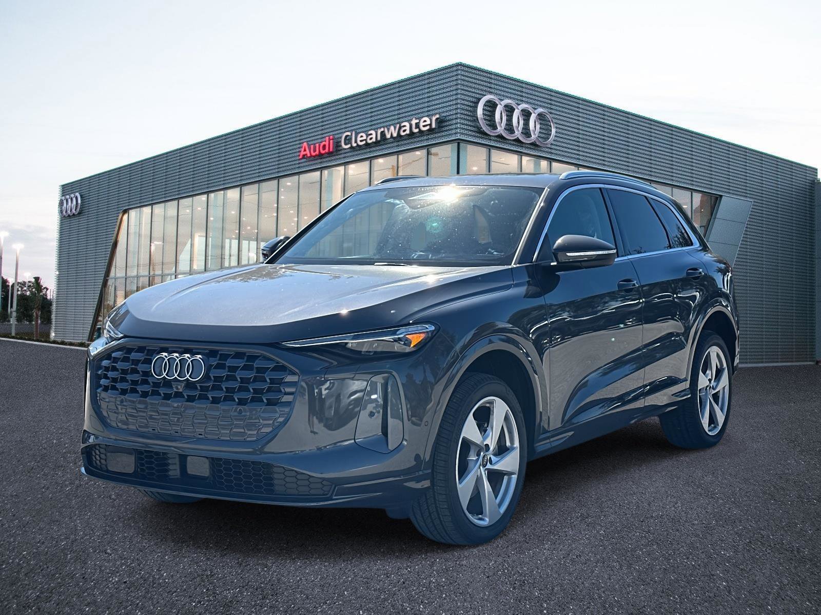 2025 Audi New Q5 Premium Plus's photo