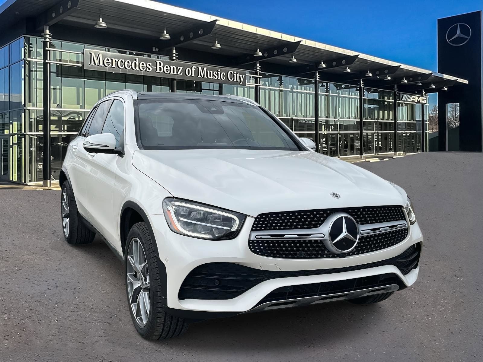 2022 Mercedes-Benz GLC GLC300's photo