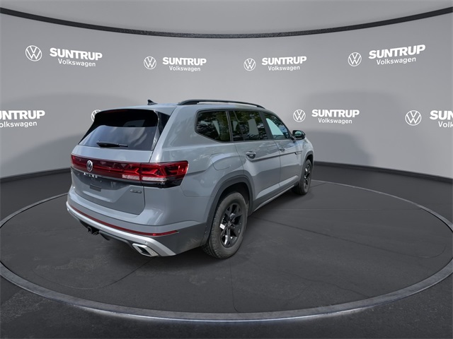 2025 Volkswagen Atlas Peak Edition SE Technology photo 16
