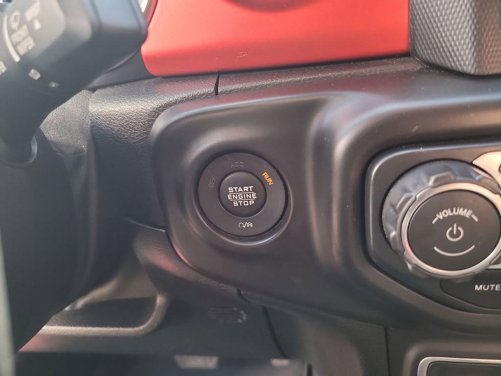 2018 Jeep Wrangler Unlimited Rubicon photo 16