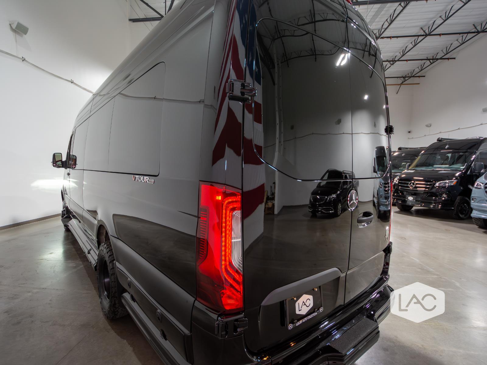 2024 Mercedes Benz Sprinter Cargo Van photo 28