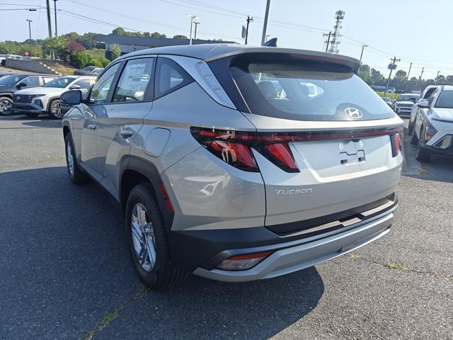 2025 Hyundai Tucson SE photo 3