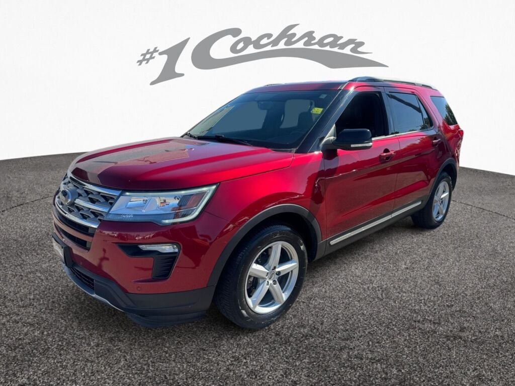2018 Ford Explorer XLT photo 3