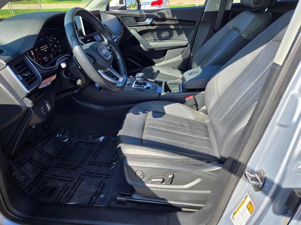 2020 Audi Q5 45 Premium Plus photo 18