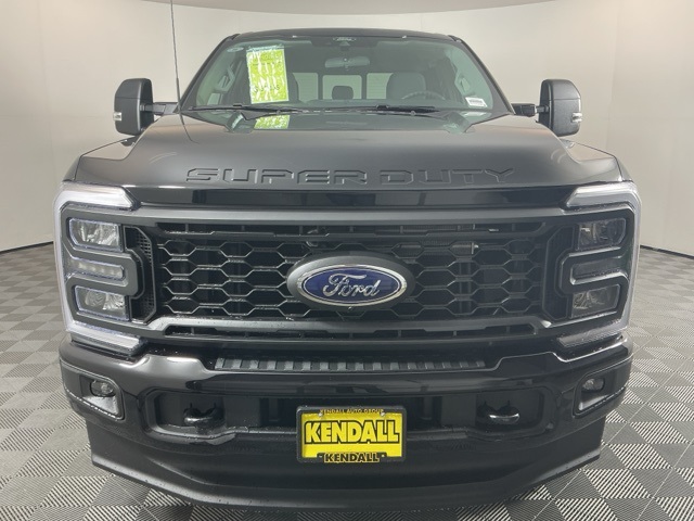 2026 Ford F-350 photo 2