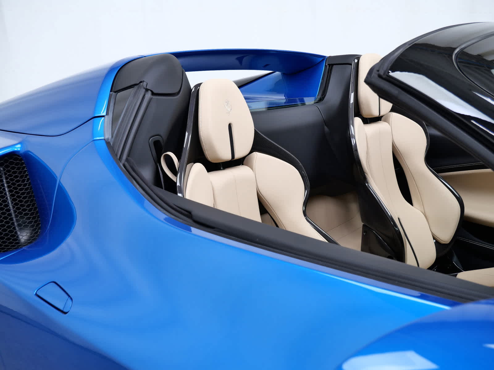2023 Ferrari 296 GTS photo 15