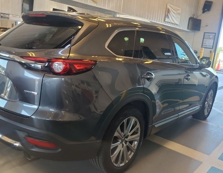 2021 Mazda CX-9 Signature photo 4