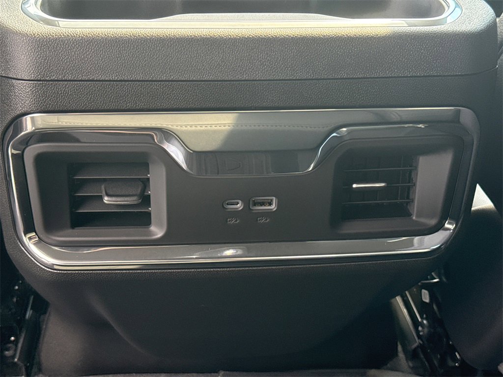 2026 GMC SIERRA - Image 30