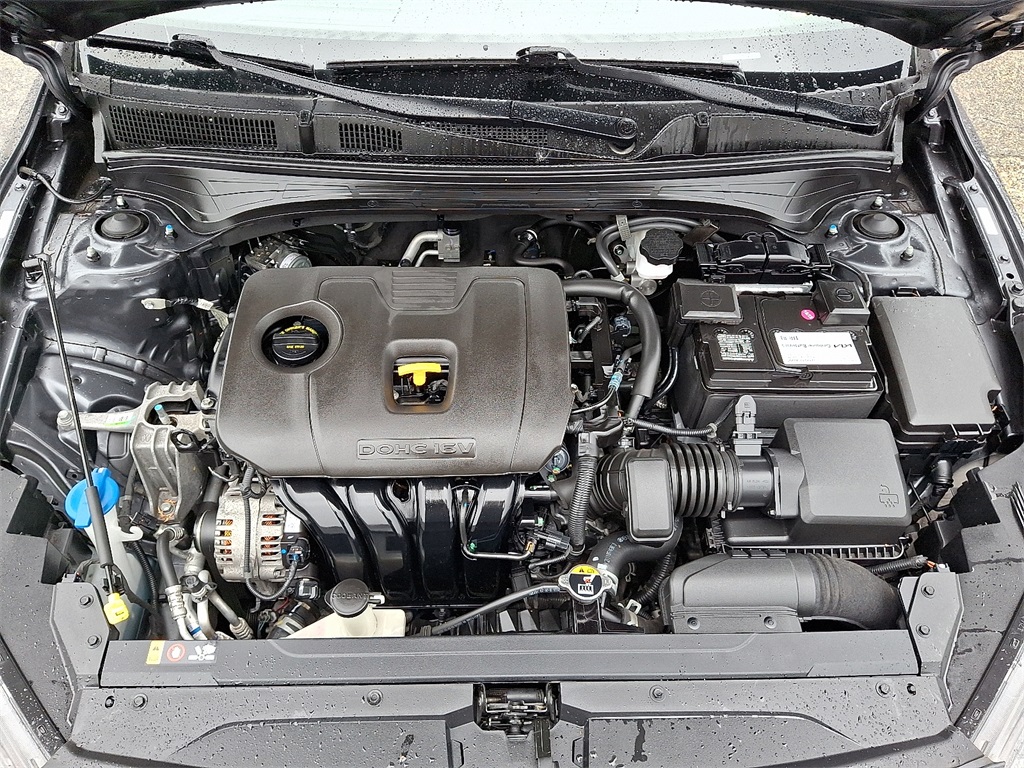 2022 Kia Forte GT-Line photo 28