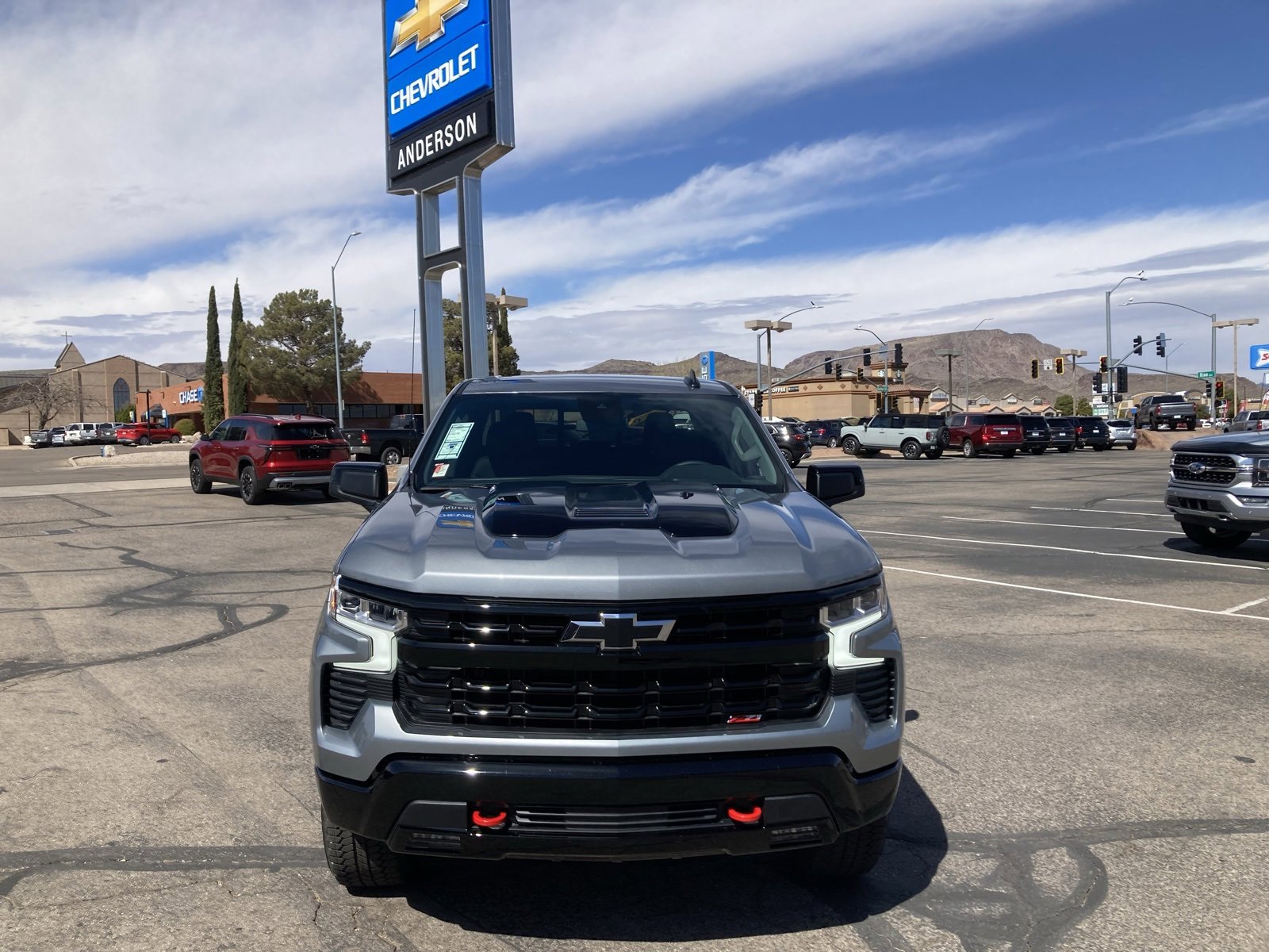 2025 Chevrolet Silverado 1500 LT Trail Boss photo 2