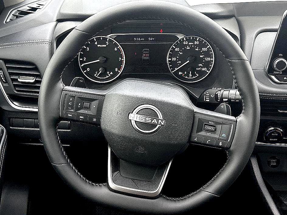2025 Nissan Rogue SV photo 15