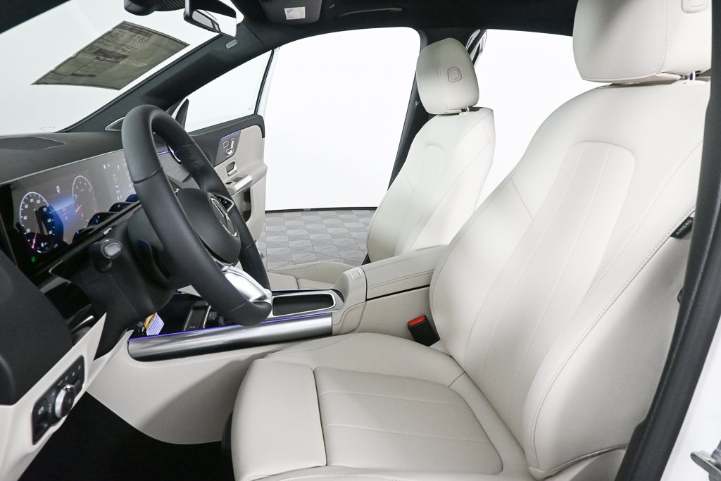 2026 Mercedes Benz GLA 250 photo 2