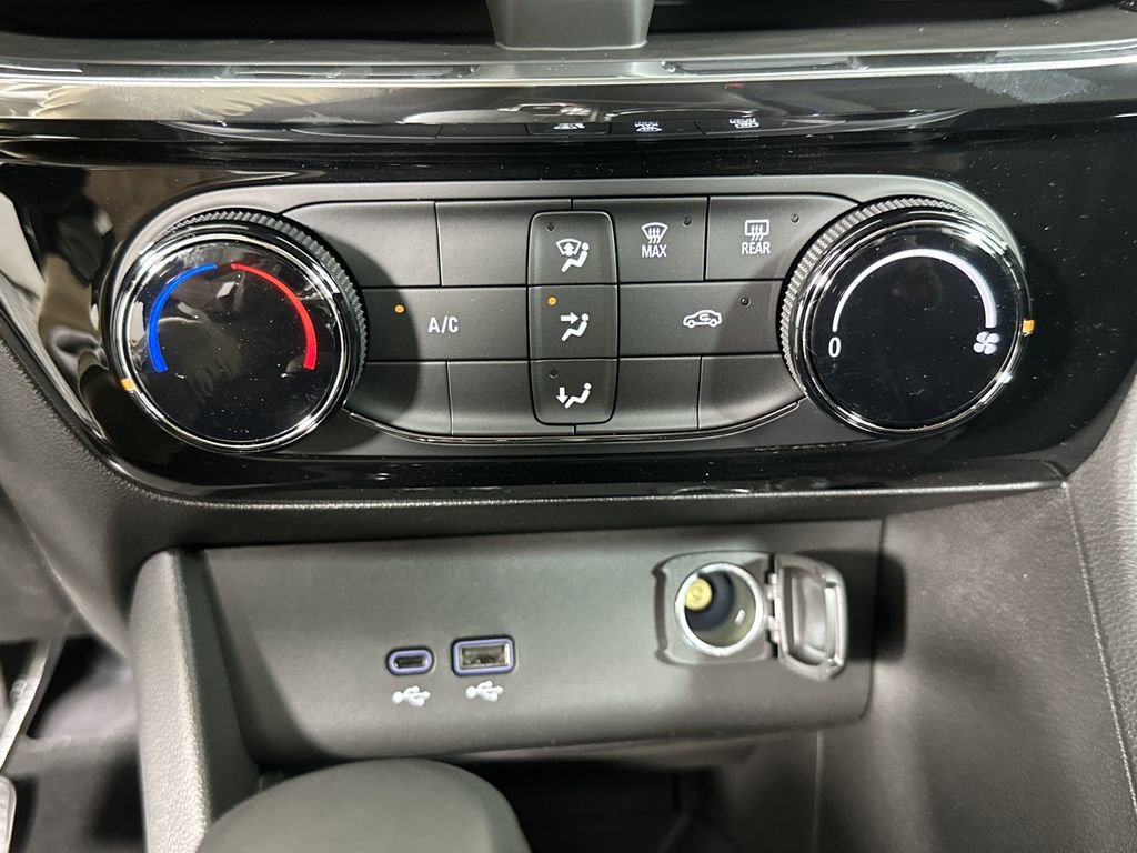 2026 Buick Encore GX Sport Touring photo 23