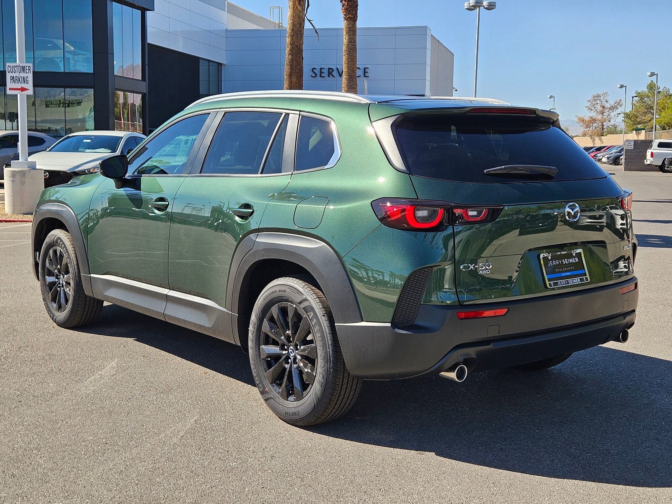 2025 Mazda CX-50 2.5 Select photo 2